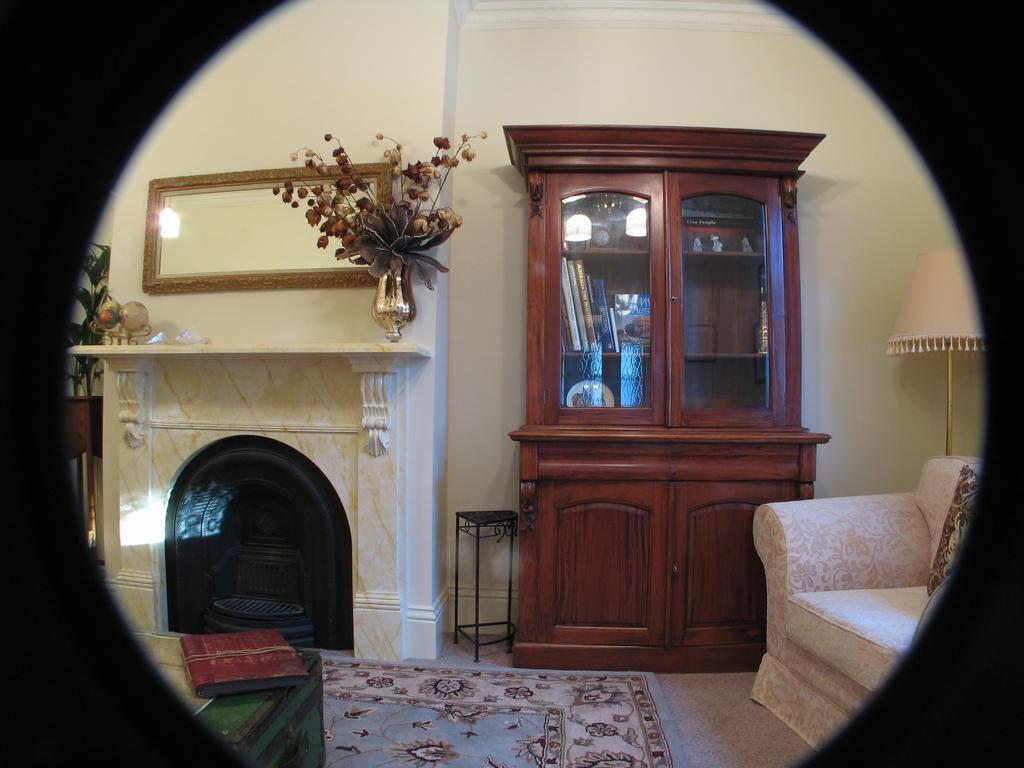 Ellie'S Place On City Park Launceston Rom bilde