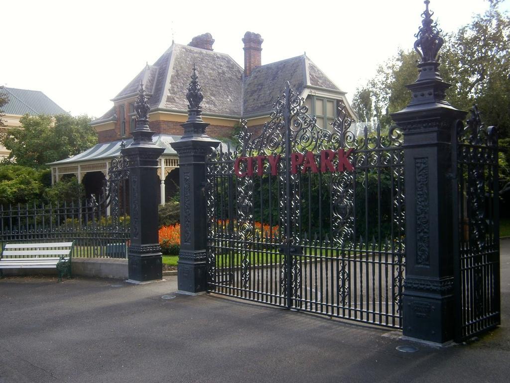 Ellie'S Place On City Park Launceston Rom bilde